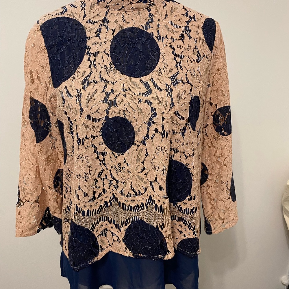 HD in Paris Lace Blouse in Navy and Beige